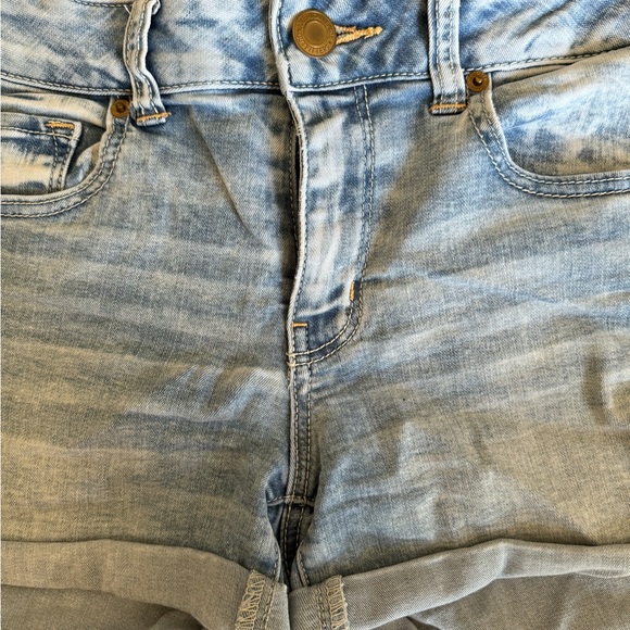 American Eagle Midi Shorts - Picture 2 of 6